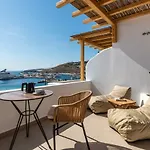 Avra Luxury Mykonos 3* 图罗斯