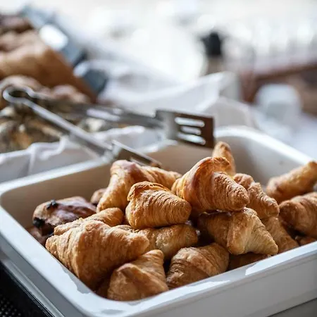 Avra Mykonos 3* Tourlos